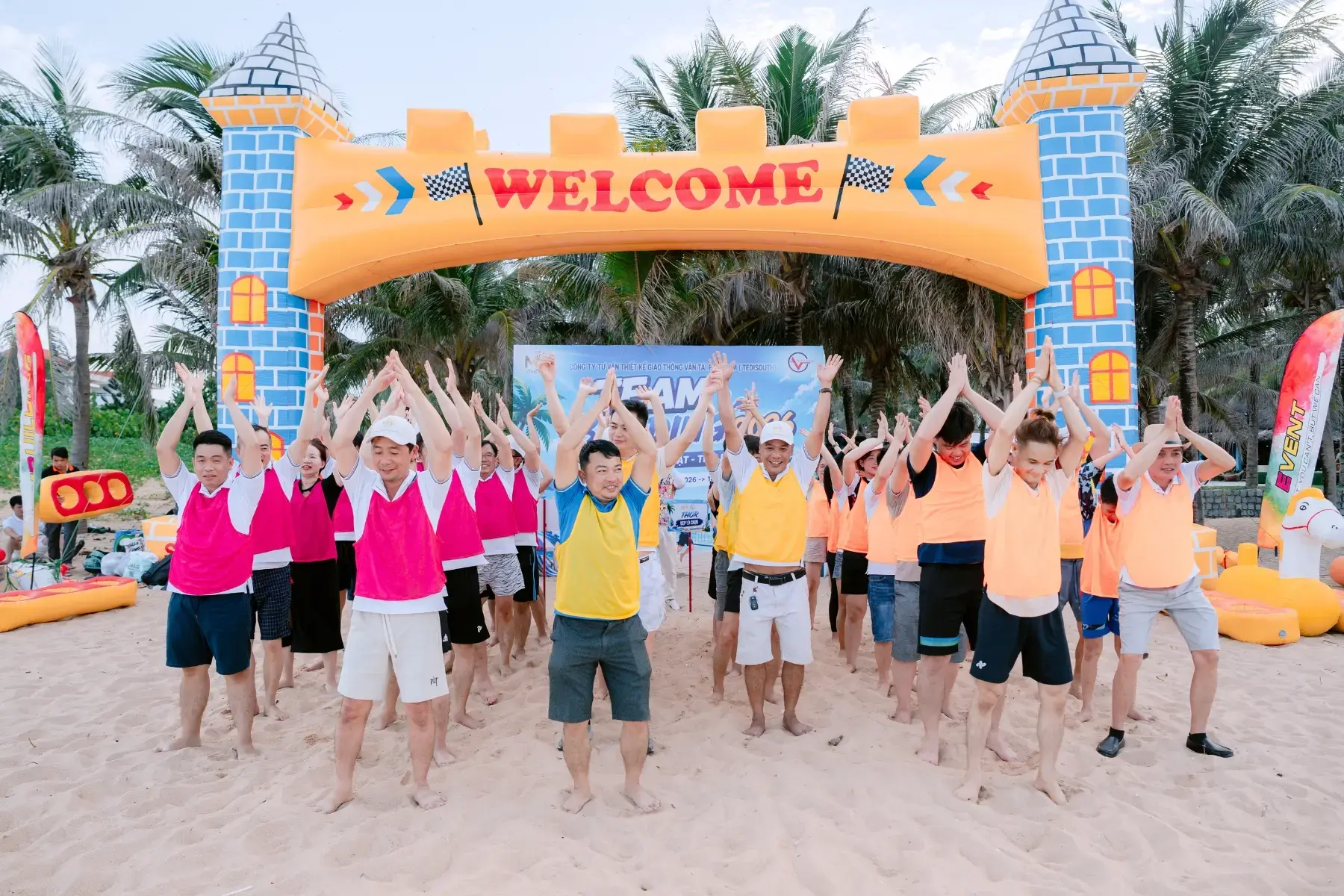 Tập thể doanh nghiệp vui chơi Team Building Phú Yên cùng nhau nâng cao tinh thần đoàn kết và gắn kết đội ngũ
